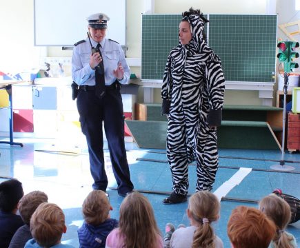 Ein Zebra in der Schule?