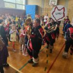 Die Langhoorguggis und Hexen waren an der Schule!