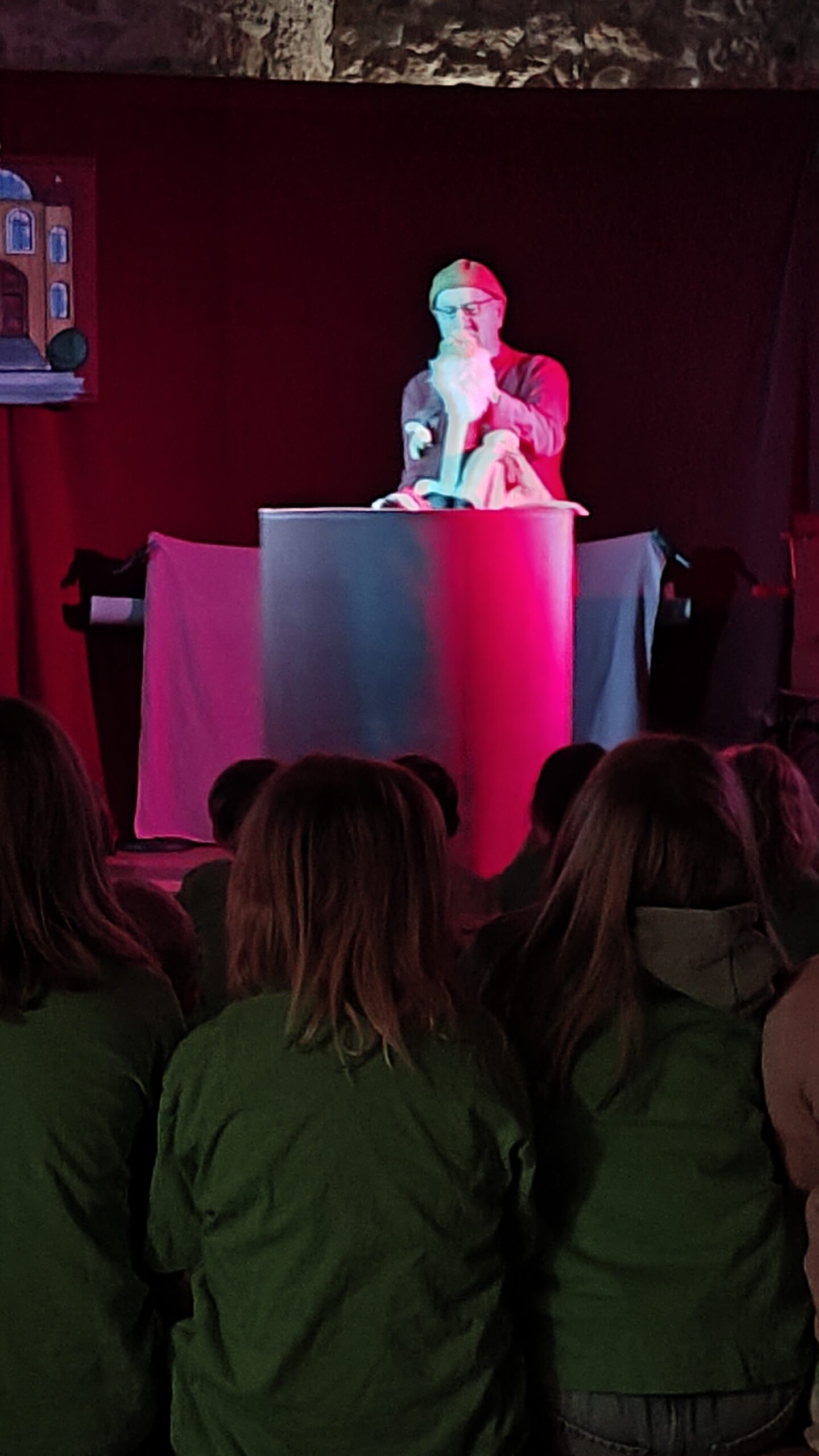 Puppenspieler im Theater im Schloss.