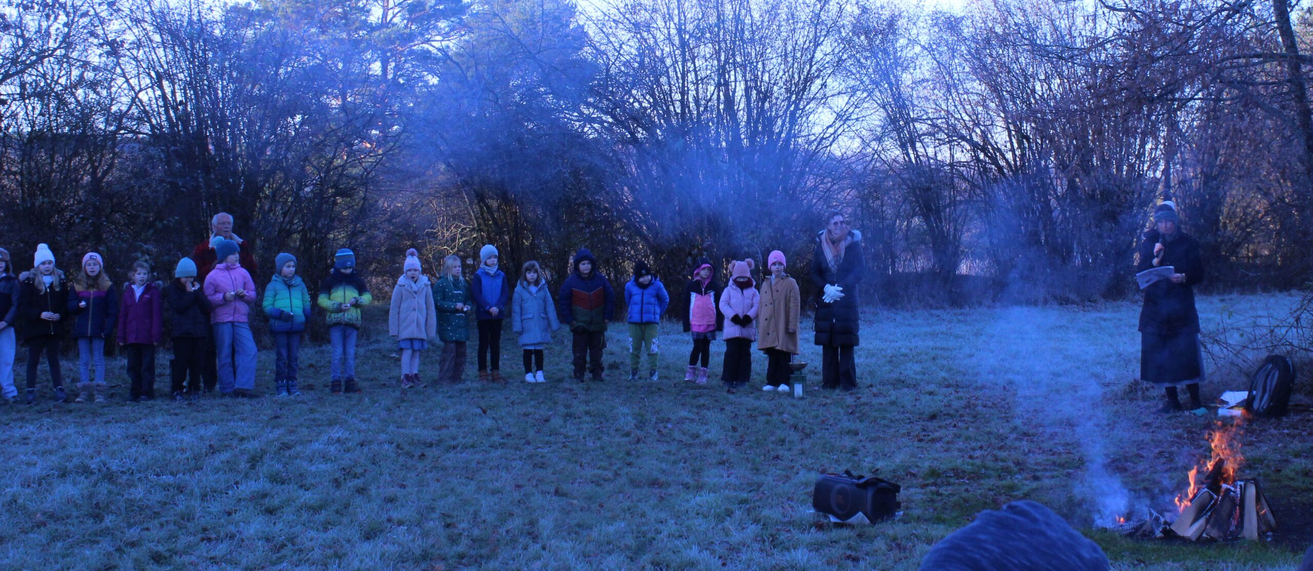 Alle dürfen einer schönen Geschichte lauschen.
