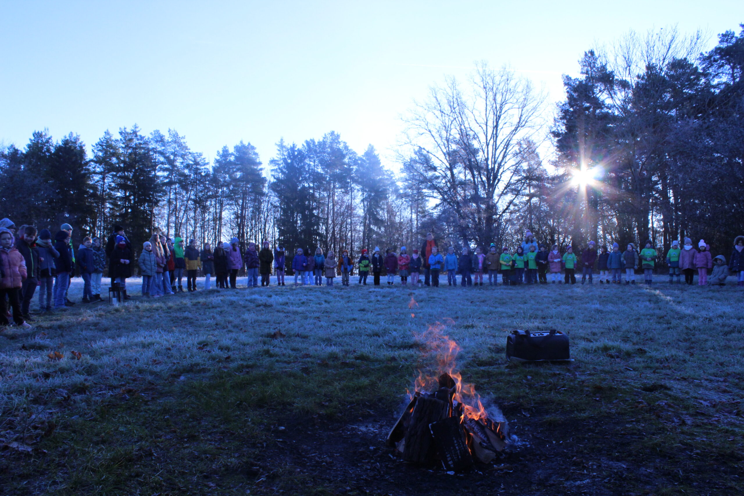 Jedes Kind hat eine LED Kerze dabei.
