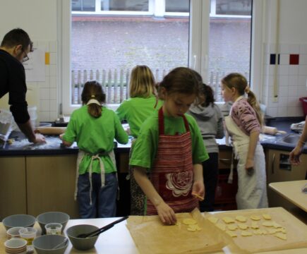 In der Weihnachtsbäckerei